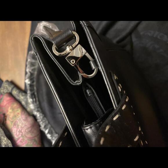 NWT Sondra Roberts Handbag or Crossbody Bag - Picture 9 of 9